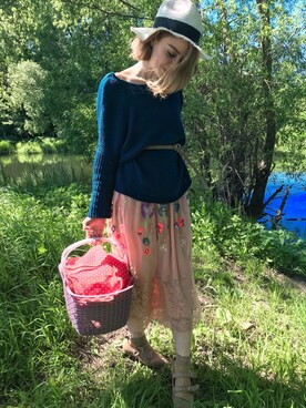 「アイテム（ドレス、ピンク系）」を使った、olyaandriyanovaさん（レディース・152cm）の冬コーディネート