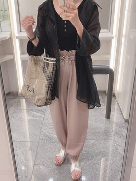 「Kastane（カスタネ）の透けビックシャツ（シャツ/ブラウス、ブラック系）」を使った、Mさん（レディース・163cm）の夏コーディネート