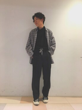 「HARE（ハレ）のアイテム（Tシャツ/カットソー、ブラック系）」を使った、Daikiさん（メンズ・170cm）の冬コーディネート