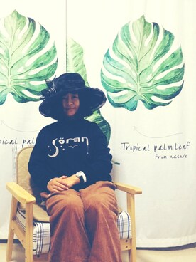 「MICKEY MOUSE（ミッキーマウス）のアイテム（腕時計）」を使った、蛮zarさん（レディース・157cm）の秋コーディネート