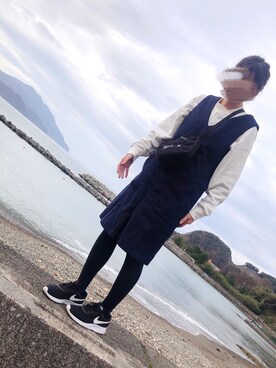 「agnes b.（アニエスベー）のGL11 E BAG　ロゴポシェット（ショルダーバッグ、ブラック系）」を使った、mmmさん（レディース・155cm）の秋コーディネート