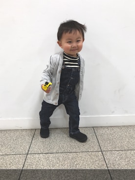 「FITH（フィス）のアイテム（サロペット/オーバーオール）」を使った、yuitoさん（キッズ・90cm）の秋コーディネート