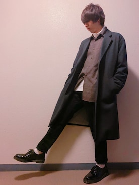 「tk.TAKEO KIKUCHI（ティーケータケオキクチ）のアイテム（チェスターコート）」を使った、すけっちさん（メンズ・180cm）の冬コーディネート