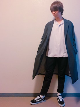 「tk.TAKEO KIKUCHI（ティーケータケオキクチ）のアイテム（チェスターコート）」を使った、すけっちさん（メンズ・180cm）の冬コーディネート