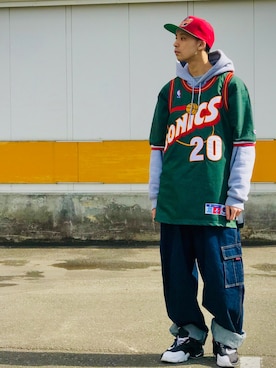 「Champion（チャンピオン）のアイテム（タンクトップ）」を使った、Gilberさん（メンズ・178cm）の春コーディネート