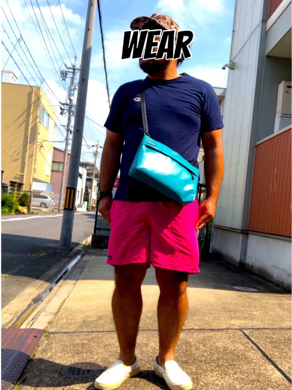 「フライターグ、FREITAG、おしゃれさんと繋がりたい、シンプル、オトナカジュアル、バギーズショーツ、ピンク、サコッシュ、サックスブルー、夏コーデ」｜「Hurley のTIGER TRACKS（キャップ、ベージュ系）」を使った、musashi634さん（メンズ・172cm）の夏コーディネートの1枚目の写真