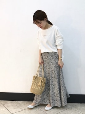 「アイテム（トートバッグ、ゴールド系）」を使った、natsuさん（レディース・156cm）の春コーディネート