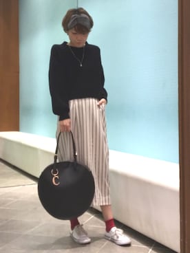 「アイテム（ハンドバッグ）」を使った、tomo☺︎さん（レディース・157cm）の冬コーディネート