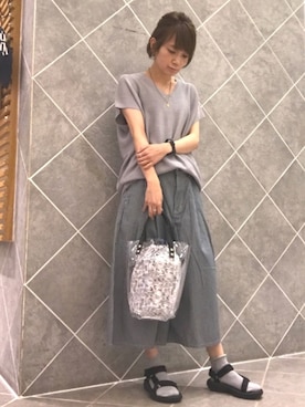 「earth music&ecology（アースミュージックアンドエコロジー）のアイテム（チュニック）」を使った、tomo☺︎さん（レディース・157cm）の春コーディネート