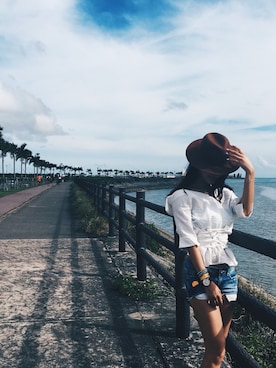 「Afends(アフェンズ)のアイテム(帽子)」を使った、Yu Matsumotoさん(レディース・164cm)の秋コーディネート