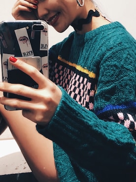 「GALLERIE（ギャレリー）のアイテム（ニット/セーター、グリーン系）」を使った、Yu Matsumotoさん（レディース・166cm）の冬コーディネート