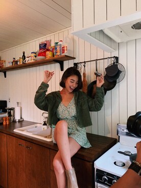 「American Eagle（アメリカンイーグル）のアイテム（ジャケット/アウター、グリーン系）」を使った、Yu Matsumotoさん（レディース・166cm）の秋コーディネート