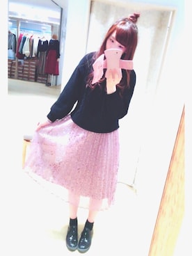 「Maison de FLEUR（メゾンドフルール）のアイテム（スマホケース/カバー）」を使った、みかんちゅさん（レディース・160cm）の秋コーディネート
