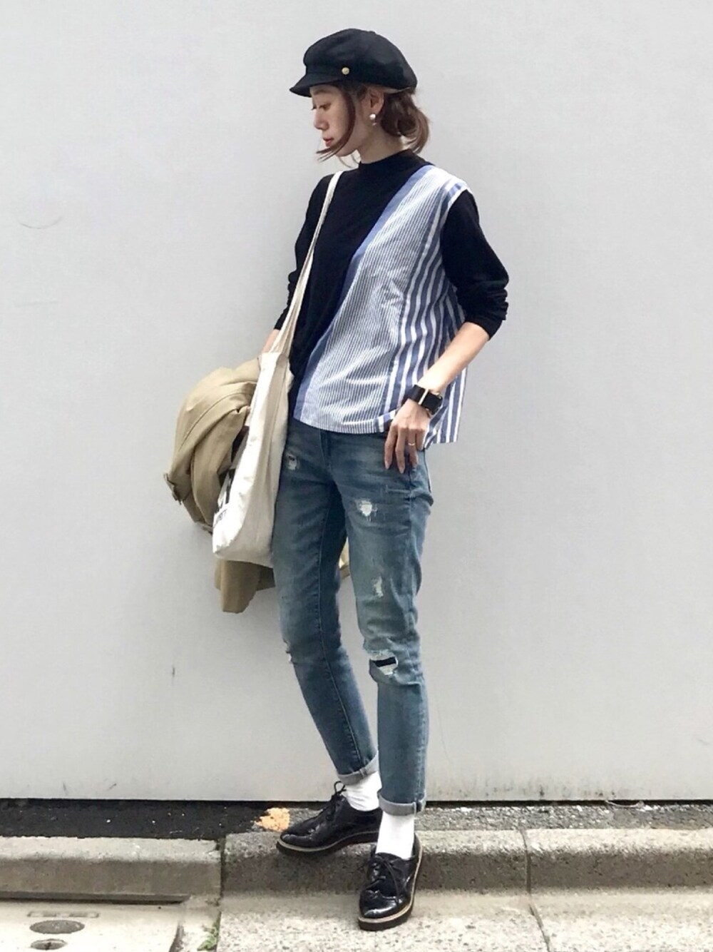 「zucca、休日スタイル、きれいめカジュアル、プチプラ、プチプラコーデ、ストライプ、キャスケット、デニム、春コーデ、平成最後のWEARISTAセンバツ」｜「ZUCCaのストライプドッキングニット　ニット（ニット/セーター、ブルー系）」を使った、soliさん（レディース・163cm）の春コーディネートの1枚目の写真