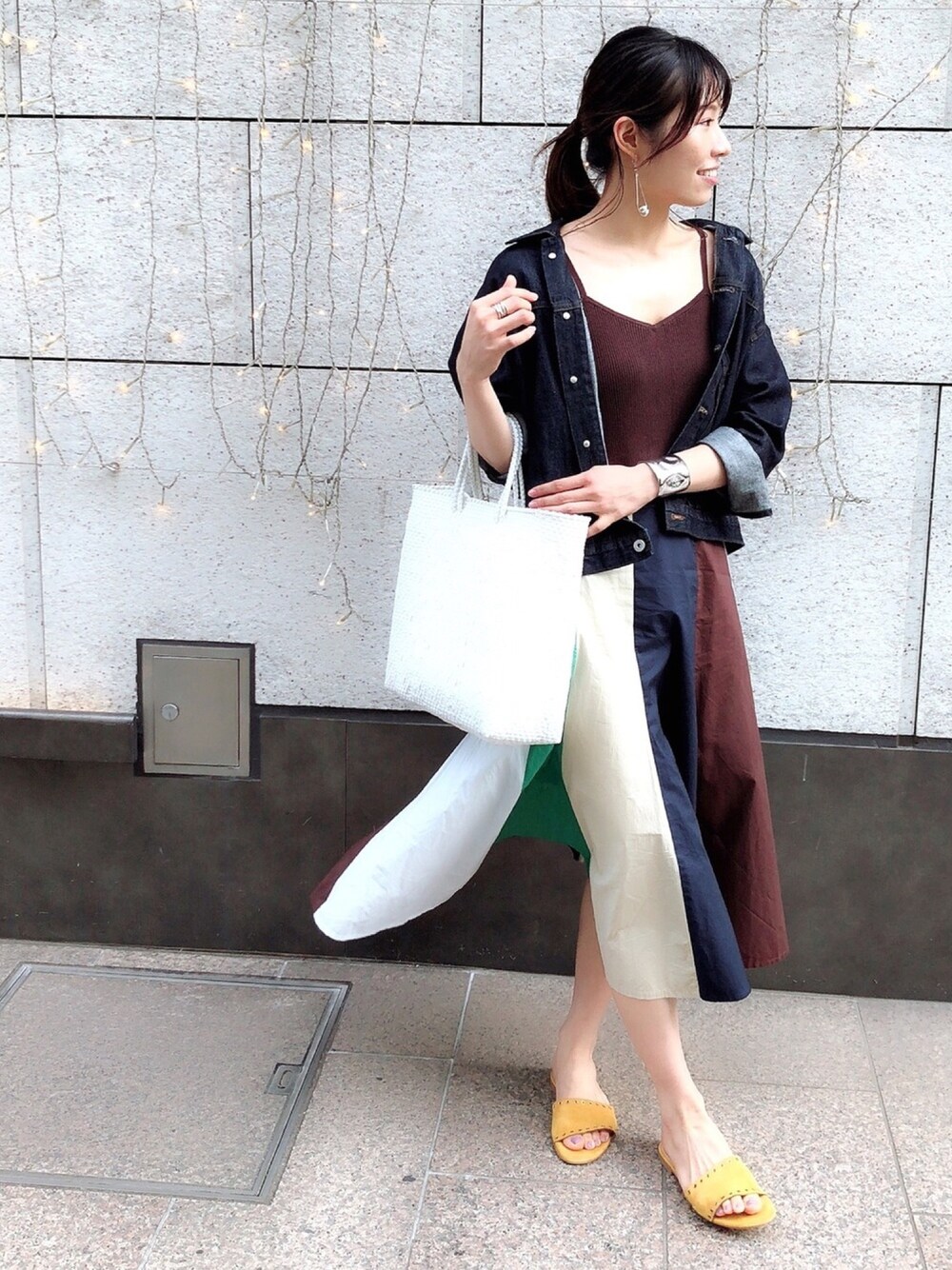 「大人カジュアル、ＧＷ、今日のコーデ、きれいめカジュアル、夏、ootd、フレアスカート、Gジャン、キャミソール、サンダル」｜「SHENERYのアイテム（デニムジャケット、ブルー系）」を使った、yu--kaさん（レディース・166cm）の春コーディネートの1枚目の写真