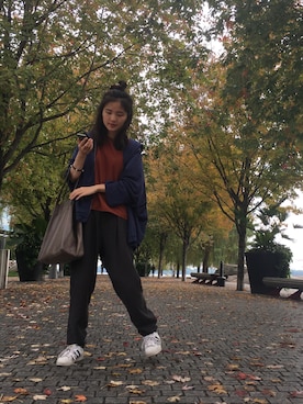 「AS KNOW AS plus（アズノゥアズプラス）のアイテム（その他アウター）」を使った、AshleeJiさん（レディース・165cm）の秋コーディネート