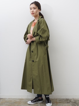 「アイテム（トレンチコート、グリーン系）」を使った、HERENCIA_SNAP さん（レディース・160cm）の冬コーディネート