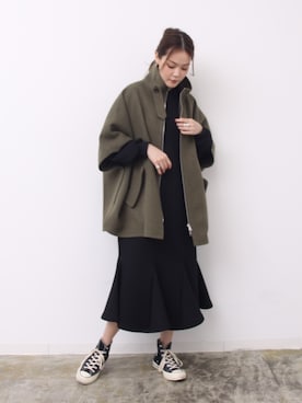 「アイテム（ポンチョ）」を使った、HERENCIA_SNAP さん（レディース・167cm）の秋コーディネート