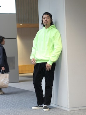 「ROKX（ロックス）のアイテム（パンツ）」を使った、NAKAさん（メンズ・175cm）の秋コーディネート