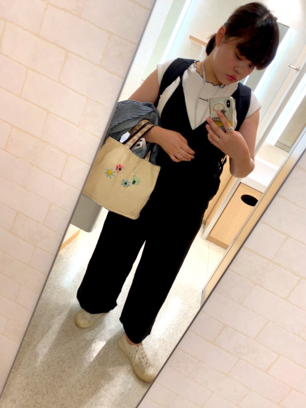 「ピンストライプ、ジャケット、モノトーン」｜「しまむらのアイテム（つなぎ/オールインワン、ブラック系）」を使った、KA13さん（レディース・156cm）の秋コーディネートの1枚目の写真