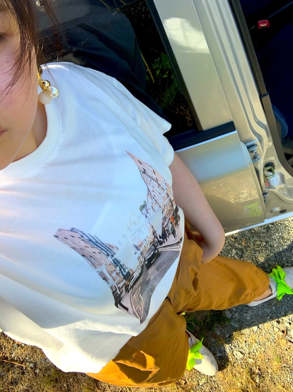 「ハニーズ、白Tシャツ、キャメル、ニコアンド、adidas」｜「HoneysのフォトプリントＴシャツ（Tシャツ/カットソー、ホワイト系）」を使った、KA13さん（レディース・156cm）の夏コーディネートの1枚目の写真