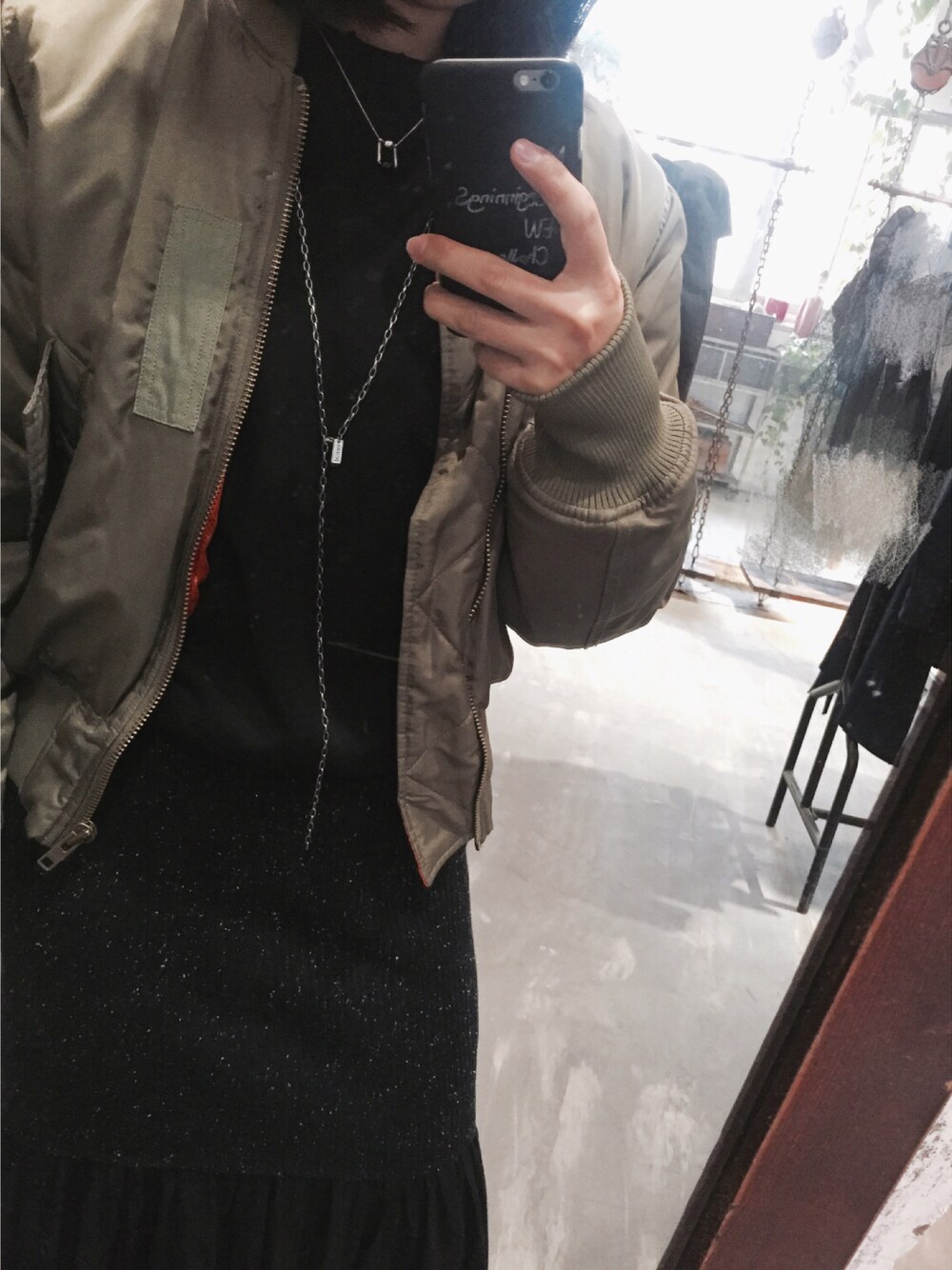 「initialのアイテム（ネックレス、シルバー系）」を使った、YMingさん（レディース・168cm）の冬コーディネートの1枚目の写真