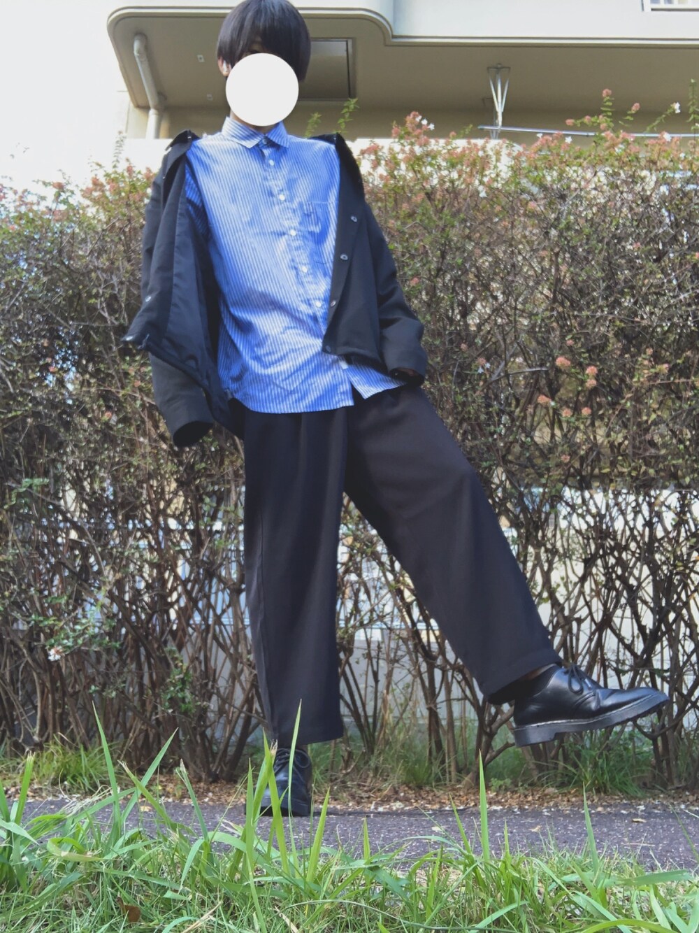 「秋のコーデ、シンプル、キレイめ、ブラック、シャツ、大人コーデ、LILL (リル)、韓国ファッション、韓国コーデ、おしゃれさんと繋がりたい」｜「🖤のフリマにてユウくんからいただいたものです😭✨（ジャケット/アウター、ブラック系）」を使った、ヒビさん（メンズ・170cm）の秋コーディネートの1枚目の写真