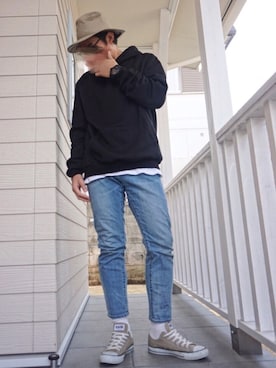 「H&M（エイチ・アンド・エム）のアイテム（Tシャツ/カットソー、ホワイト系）」を使った、hechimaさん（メンズ・172cm）の春コーディネート