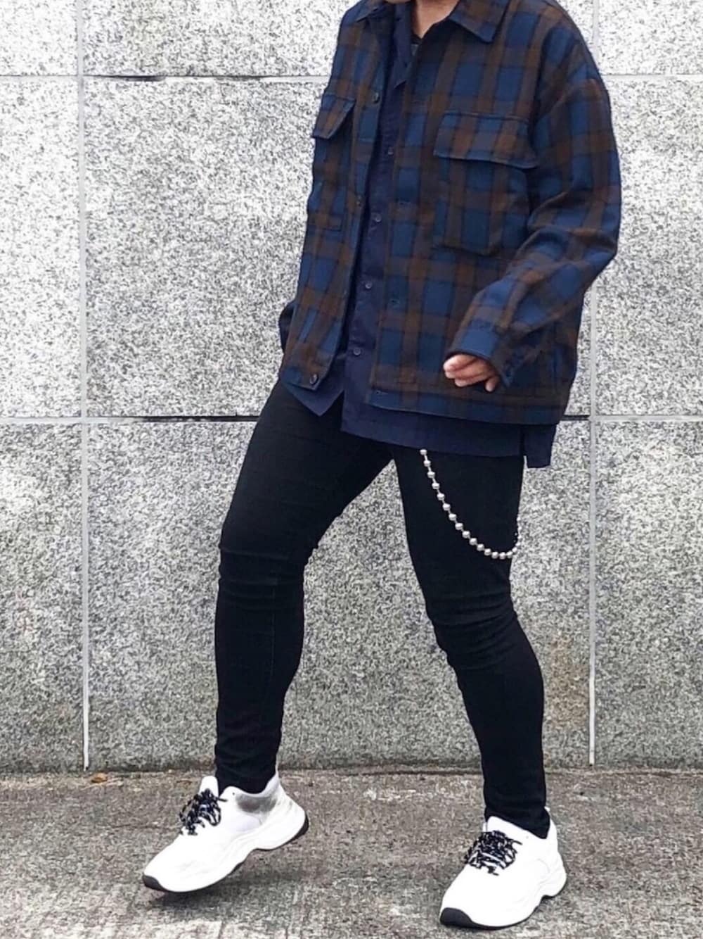 「チェック柄に恋してる、秋のコーデ、おしゃれさんと繋がりたい、ブルゾン、Junred、黒スキニー、adrer、ウォレットチェーン、ダッドスニーカー、低身長」｜「Instagramのアイテム（その他、その他）」を使った、ＴａＫｕ🥑さん（メンズ・168cm）の秋コーディネートの1枚目の写真