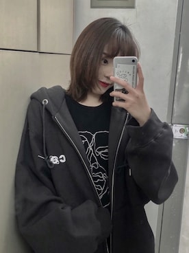 「アイテム（スタジャン、グレー系）」を使った、@1eeWJさん（レディース・160cm）の秋コーディネート