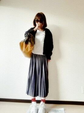 「GU（ジーユー）のアイテム（カーディガン/ボレロ、ブラック系）」を使った、yumiさん（レディース・160cm）の秋コーディネート