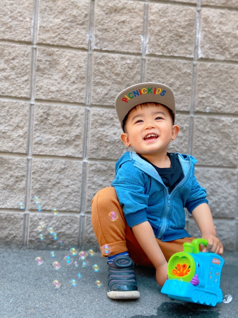 ある⭐️KIDSパーカーコーデ３点 mamagirl_jp 色々な系統にマッチするパーカー🤍🌟 その日の気分