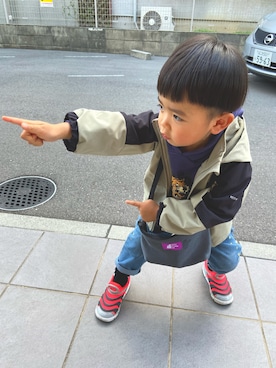 「kids」｜「アイテム（ブルゾン）」を使った、TAISHIさん（キッズ・90cm）の春コーディネート