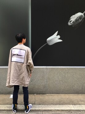 「White Mountaineering」｜「アイテム（スリッポン）」を使った、西拓郎さん（メンズ・171cm）の夏コーディネート