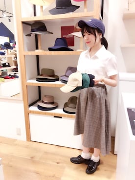 「14+（イチヨンプラス）のアイテム（キャップ）」を使った、14+ くずはモール店 スタッフさん（レディース・160cm）の秋コーディネート