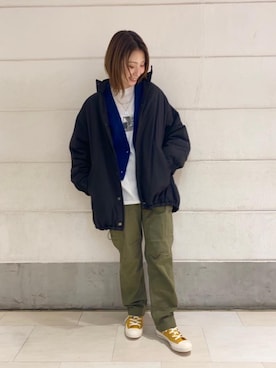 「Tシャツ/カットソー」｜「アイテム（ナイロンジャケット）」を使った、RISAさん（レディース・159cm）の秋コーディネート
