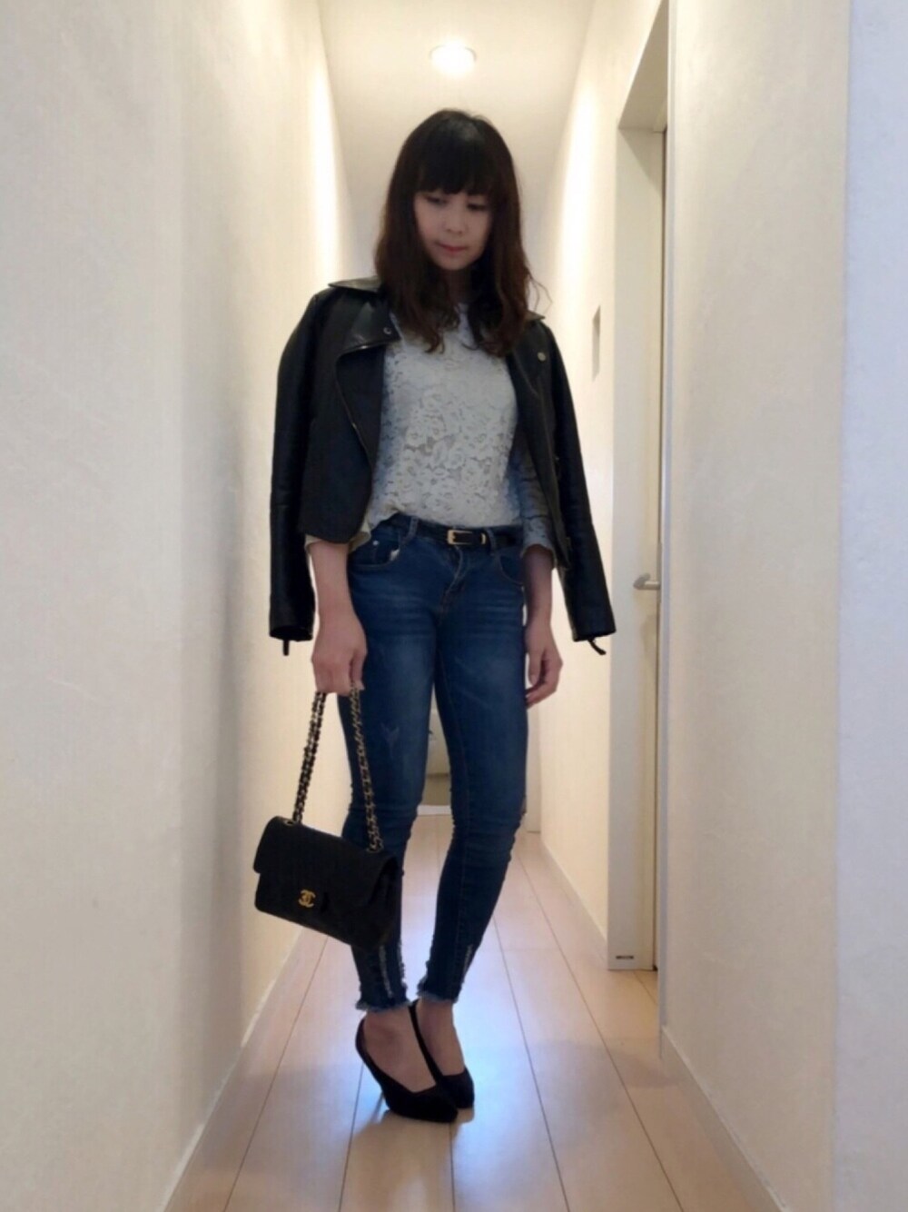 「春コーデ、プチプラ、シンプル、大人カジュアル、ライダース、レース、デニム、ピスタチオ、おしゃれさんと繋がりたい、ootd」｜「THANK YOU MARTのアイテム（ピアス（両耳用）、ゴールド系）」を使った、SAYAKA.sさん（レディース・156cm）の春コーディネートの1枚目の写真