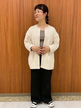「USAコットン」｜「アイテム（スラックス）」を使った、coen いしかわさん（レディース・151cm）の春コーディネート