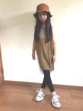 「CONVERSE（コンバース）のアイテム（スニーカー、ベージュ系）」を使った、nayu*さん（キッズ・140cm）の夏コーディネート