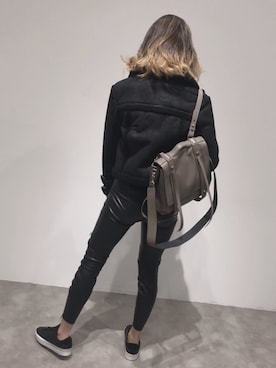 「ALLSAINTS（オールセインツ）のアイテム（ムートンコート）」を使った、Claire.asjさん（レディース・167cm）の秋コーディネート