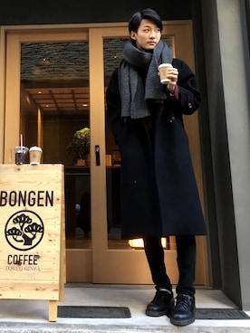 「Calvin Klein（カルバン・クライン）のアイテム（チェスターコート）」を使った、Hirokiさん（メンズ・178cm）の冬コーディネート