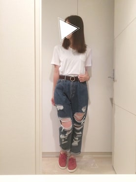 「白Tシャツ×デニム」｜「アイテム（その他）」を使った、香さん（レディース・164cm）の夏コーディネート