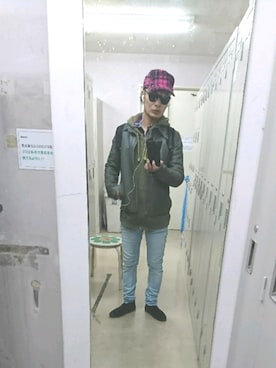 「ripvanwinkle（リップヴァンウィンクル）のアイテム」を使った、hide yoshiさん（メンズ・170cm）の冬コーディネート