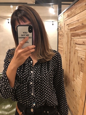 「moussy」｜「アイテム（PC・スマホグッズ/家電）」を使った、LOLOさん（レディース・163cm）の冬コーディネート