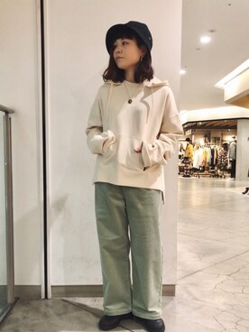 「Johnbull Private labo（ジョンブルプライベートラボ）のアイテム（パンツ）」を使った、キムラアスミさん（レディース・156cm）の秋コーディネート