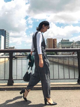 「秋のコーデ」｜「アイテム（オールインワン・サロペット、グレー系）」を使った、i_am_sakurakoさん（レディース・161cm）の秋コーディネート