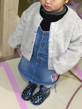 「長靴」｜「アイテム（サロペット/オーバーオール）」を使った、NonYuupiiさん（キッズ・100cm）の春コーディネート