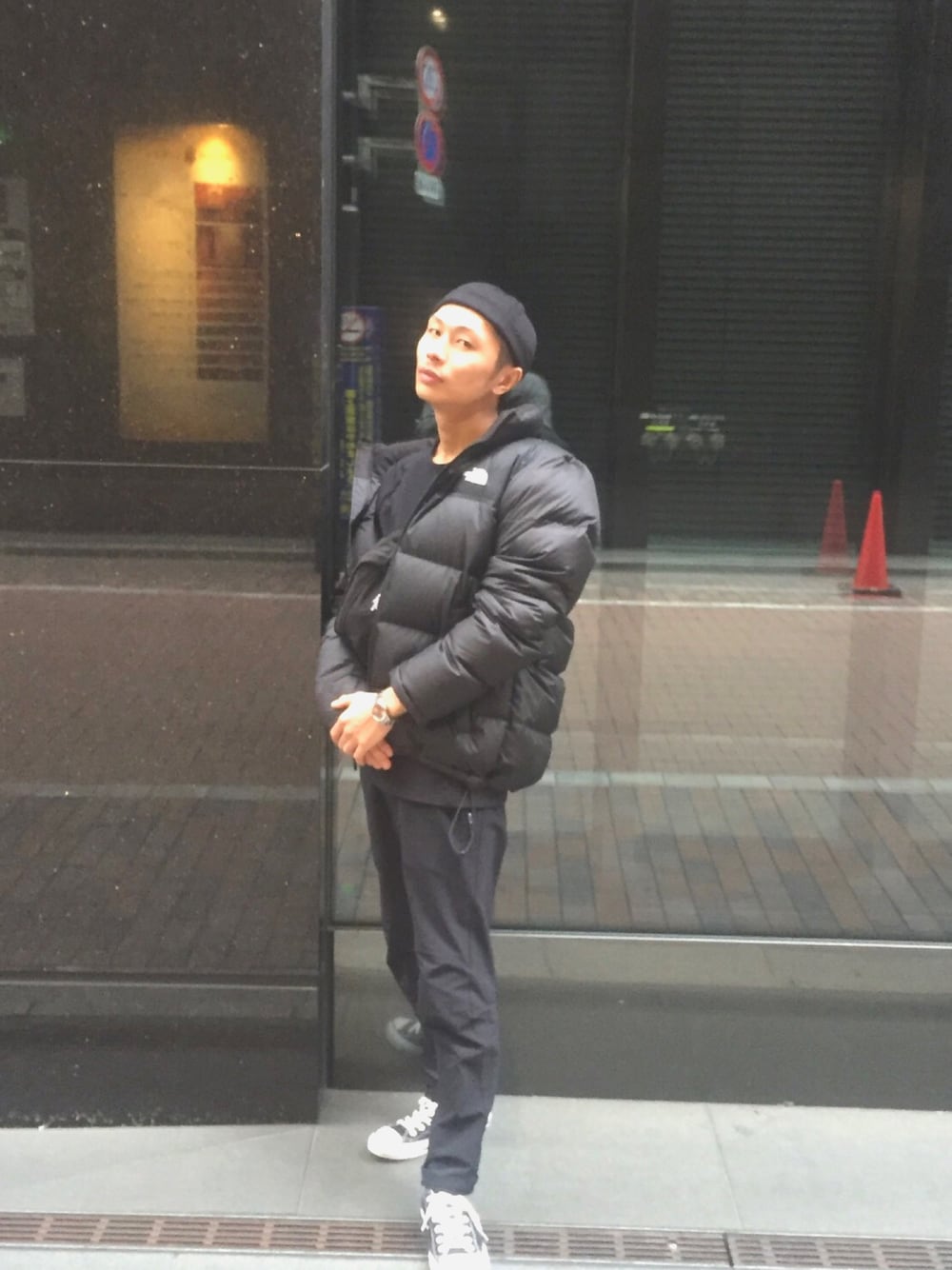 「THE NORTH FACE、ヌプシ、アルパイン ライト パンツ、ノースフェイス、ツバなしキャップ、銀座」｜「ZARAのアイテム（キャップ、ブラック系）」を使った、Kentamanさん（メンズ・165cm）の春コーディネートの1枚目の写真