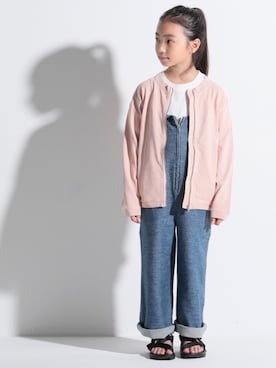 「ノーカラー」｜「アイテム（サロペット/オーバーオール）」を使った、ARCH&LINE Officialさん（キッズ・120cm）の春コーディネート
