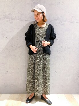 A LEPSIM ゆめタウン光の森 employee mina is wearing LEPSIM "コバナガラ2WAYワンピース 806571"